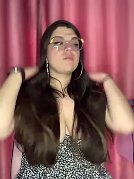 Scarletts Boobs online show from November 30, 2025, 8:35 pm