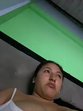 Snapshot of Emily_milk_1 chatting on April 25, 2026, 4:59 am Emily milk 1 online show from April 25, 2026, 4:59 am