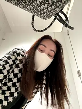 Snapshot of Seven-017 chatting on December 17, 2025, 6:30 am Seven-017 online show from December 17, 2025, 6:30 am