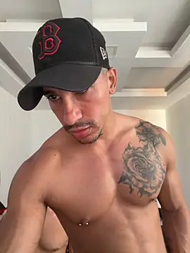 jamesshot online show from May 8, 2026, 8:47 pm