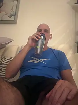 Snapshot of Elosoo chatting on February 26, 2026, 9:52 am Elosoo online show from February 26, 2026, 9:52 am