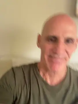 Snapshot of Elosoo chatting on March 10, 2026, 2:11 pm Elosoo online show from March 10, 2026, 2:11 pm