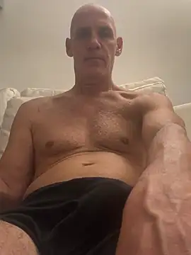 Snapshot of Elosoo chatting on April 25, 2026, 9:56 am Elosoo online show from April 25, 2026, 9:56 am