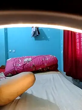 priya2098 online show from March 12, 2026, 5:13 am