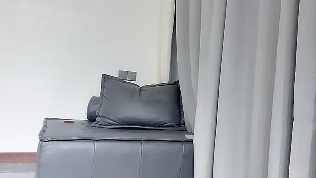 wanou33669 online show from December 5, 2025, 12:36 pm