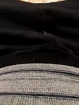 Snapshot of erdestruttor18 chatting on December 18, 2025, 7:09 pm erdestruttor18 online show from December 18, 2025, 7:09 pm