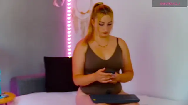 dixielarys online show from June 11, 2026, 6:22 am