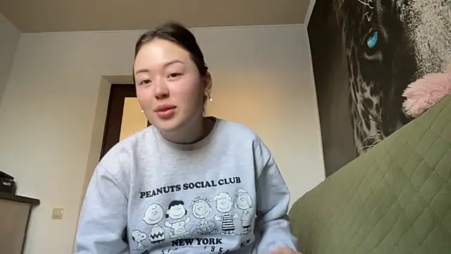 CurietHana1 online show from January 19, 2026, 3:54 am