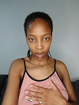 MsParisSmith online show from November 28, 2025, 11:13 am