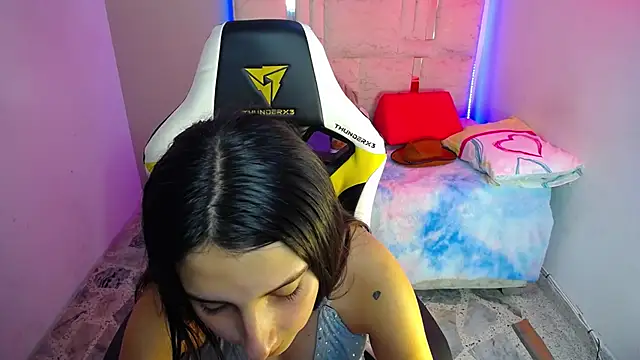 Little bubu online show from February 1, 2026, 8:18 pm