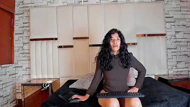 peachrouge online show from May 19, 2026, 4:46 pm