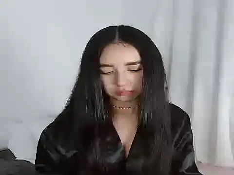 Snapshot of SiennaLorens chatting on March 17, 2026, 11:41 pm SiennaLorens online show from March 17, 2026, 11:41 pm