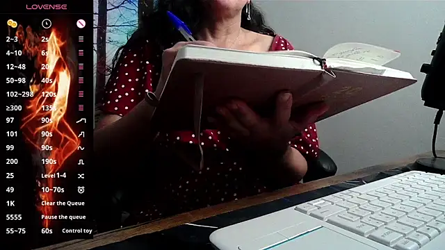Snapshot of Whisperingfire chatting on June 12, 2026, 8:08 pm Whisperingfire online show from June 12, 2026, 8:08 pm