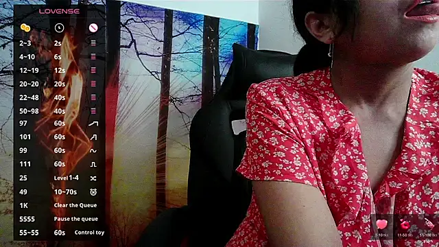 Snapshot of Whisperingfire chatting on August 2, 2026, 8:07 pm Whisperingfire online show from August 2, 2026, 8:07 pm
