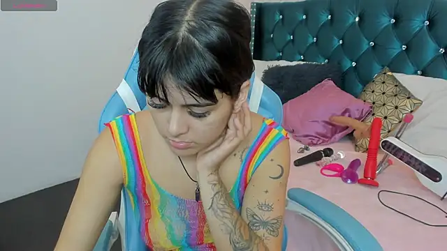 Valery jame online show from June 29, 2026, 7:58 pm