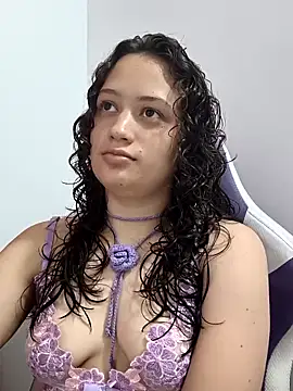 Alana 444 online show from May 12, 2026, 3:25 am