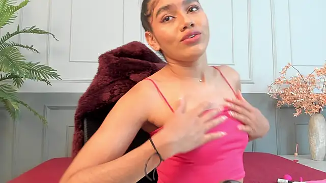 Red Vel  online show from December 19, 2025, 11:06 am