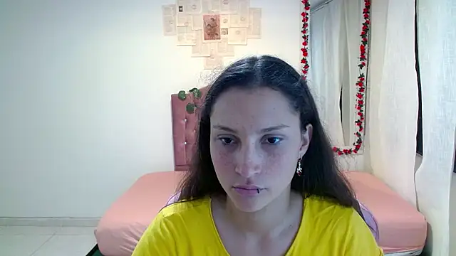 scarlet160920 online show from December 20, 2025, 8:49 pm