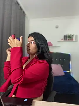 Snapshot of CATHA_EF chatting on December 22, 2025, 7:11 pm CATHA EF online show from December 22, 2025, 7:11 pm