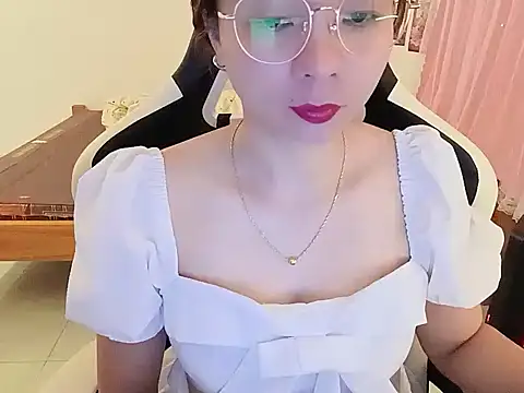 BabyDoll1999 online show from July 2, 2026, 11:27 am