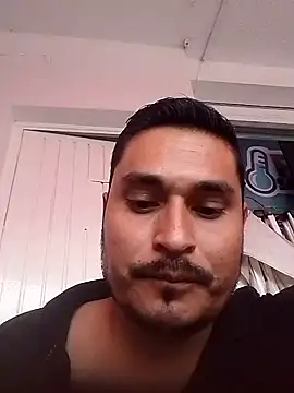 cristian112090 online show from July 18, 2026, 12:04 am