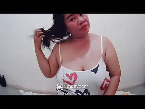 Snapshot of hottiemama69 chatting on June 23, 2026, 12:41 am hottiemama69 online show from June 23, 2026, 12:41 am