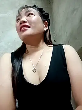 Maymayx2 online show from December 21, 2025, 4:03 pm