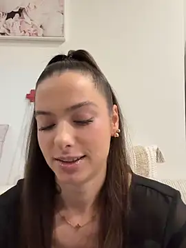 Snapshot of Sugarbellax chatting on December 14, 2025, 4:12 pm Sugarbellax online show from December 14, 2025, 4:12 pm