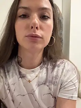 Snapshot of Sugarbellax chatting on December 17, 2025, 5:30 pm Sugarbellax online show from December 17, 2025, 5:30 pm