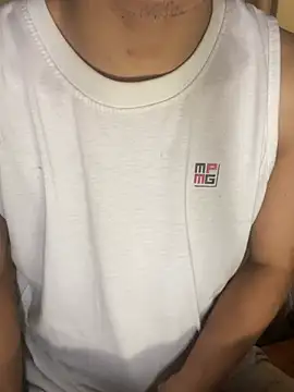 asiantwink0000 online show from February 4, 2026, 12:11 pm