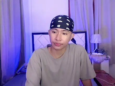 asiantwink0000 online show from February 26, 2026, 8:46 am