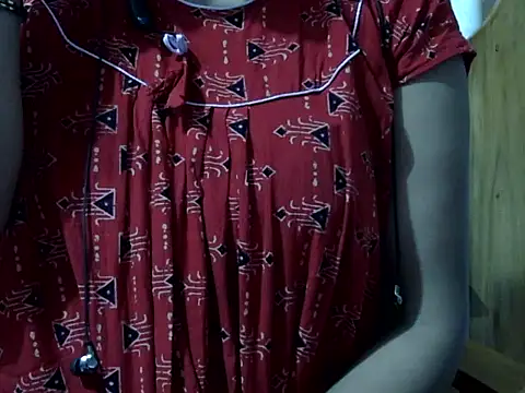 Hot Princess2000 online show from December 4, 2025, 7:06 am