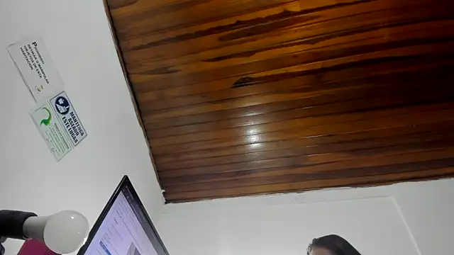 Valeria gil  online show from February 8, 2026, 2:59 am