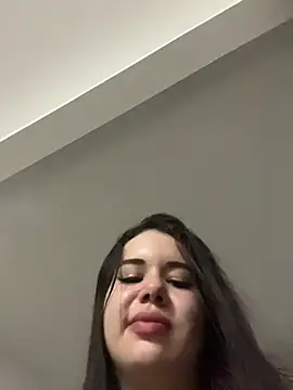 angely ross1 online show from December 18, 2025, 10:32 am