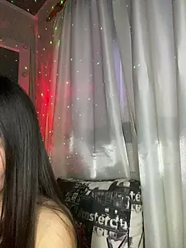 Snapshot of MonikaSi chatting on April 19, 2026, 4:28 pm MonikaSi online show from April 19, 2026, 4:28 pm