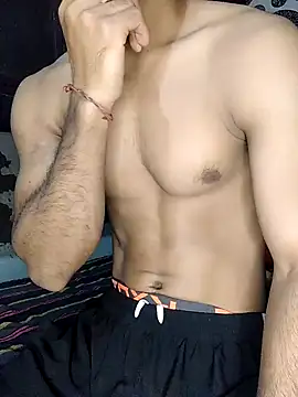 Snapshot of Fitboy07 chatting on April 3, 2026, 8:51 pm Fitboy07 online show from April 3, 2026, 8:51 pm