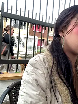 Snapshot of MiaScott_Pink chatting on December 20, 2025, 6:26 pm MiaScott Pink online show from December 20, 2025, 6:26 pm