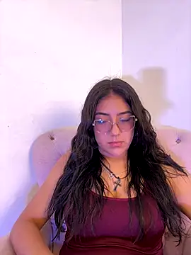 Snapshot of Dafne_se chatting on December 22, 2025, 1:57 am Dafne se online show from December 22, 2025, 1:57 am