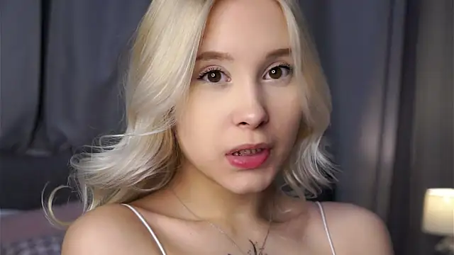 AunclreaVache online show from January 15, 2026, 11:59 am