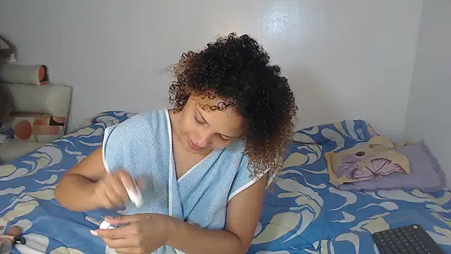 Nathaly naughty online show from December 13, 2025, 10:48 pm