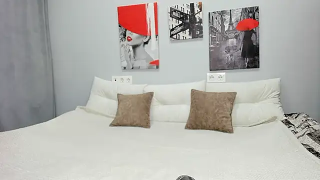 Comely Camillla online show from March 15, 2026, 1:22 am