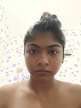 Cute diya023 online show from June 6, 2026, 3:11 am