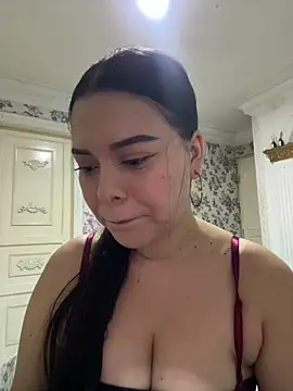 sweet ruby  online show from May 19, 2026, 2:18 am