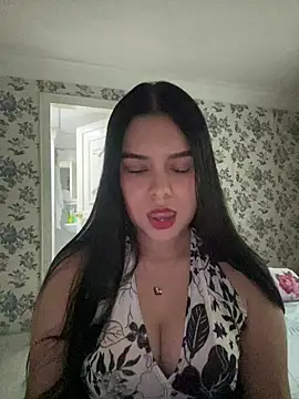 sweet ruby  online show from May 25, 2026, 1:22 am
