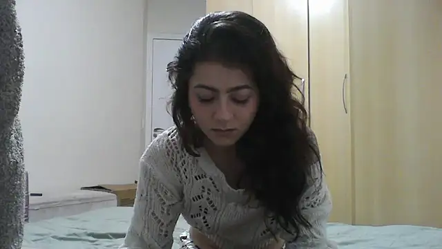 GabriellaManhas online show from February 27, 2026, 4:01 am