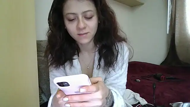 GabriellaManhas online show from June 26, 2026, 4:55 pm