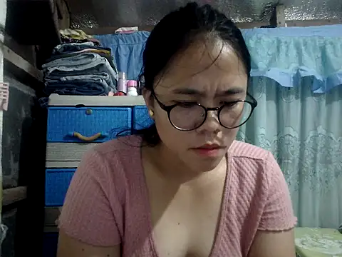 xxdreamgirl69 online show from May 6, 2026, 10:20 am
