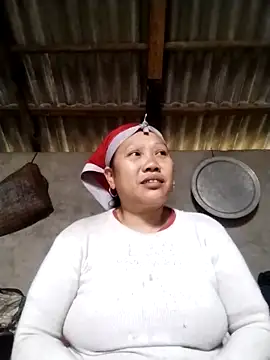 Snapshot of LeoPet2x chatting on February 6, 2026, 3:33 am LeoPet2x online show from February 6, 2026, 3:33 am