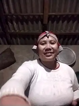 Snapshot of LeoPet2x chatting on February 12, 2026, 1:50 pm LeoPet2x online show from February 12, 2026, 1:50 pm