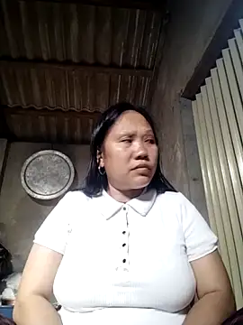 Snapshot of LeoPet2x chatting on February 16, 2026, 8:54 am LeoPet2x online show from February 16, 2026, 8:54 am